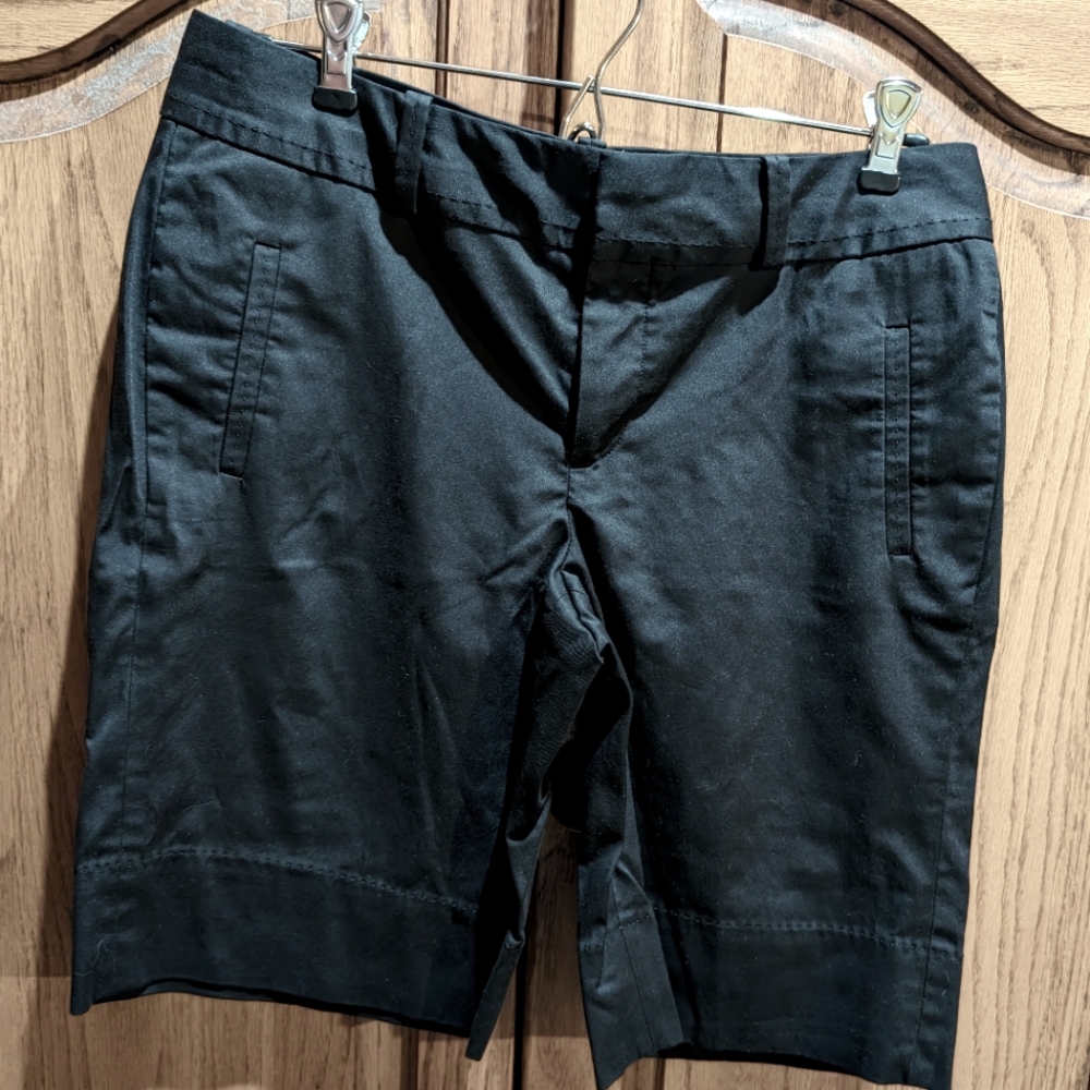 Banana Republic‎ Martin stretch 6 Bermuda style sateen cotton blend black shorts